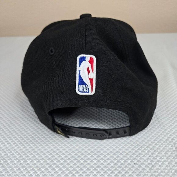 Los Angeles Lakers NBA 2020 Champions Black Adjustable Snapback Hat New Era - Picture 5 of 7